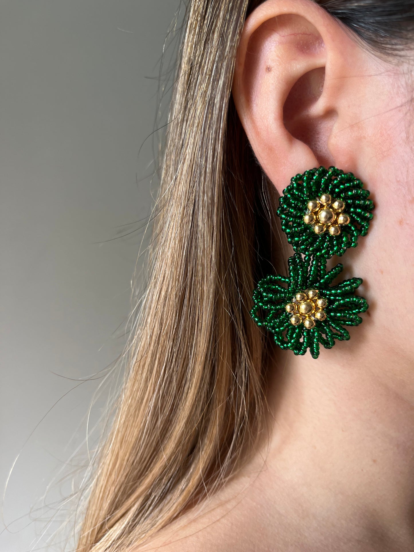 Aretes con Mostacilla