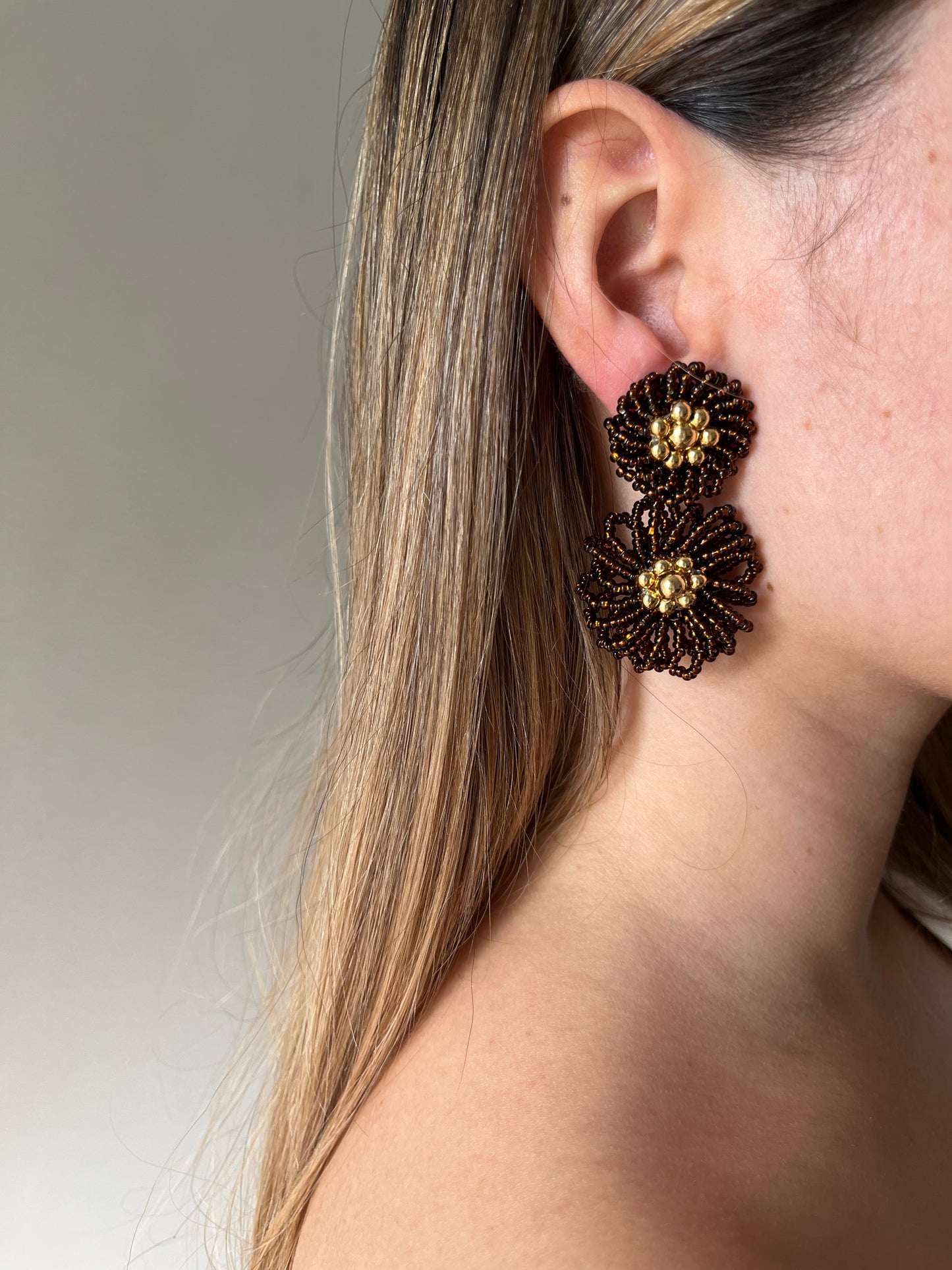 Aretes con Mostacilla