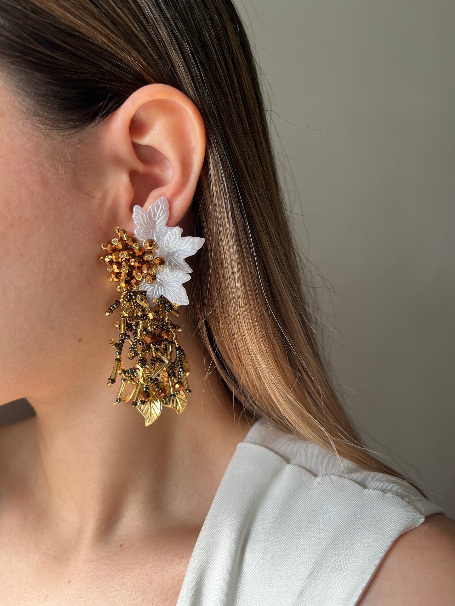Aretes Mostacilla con nacar