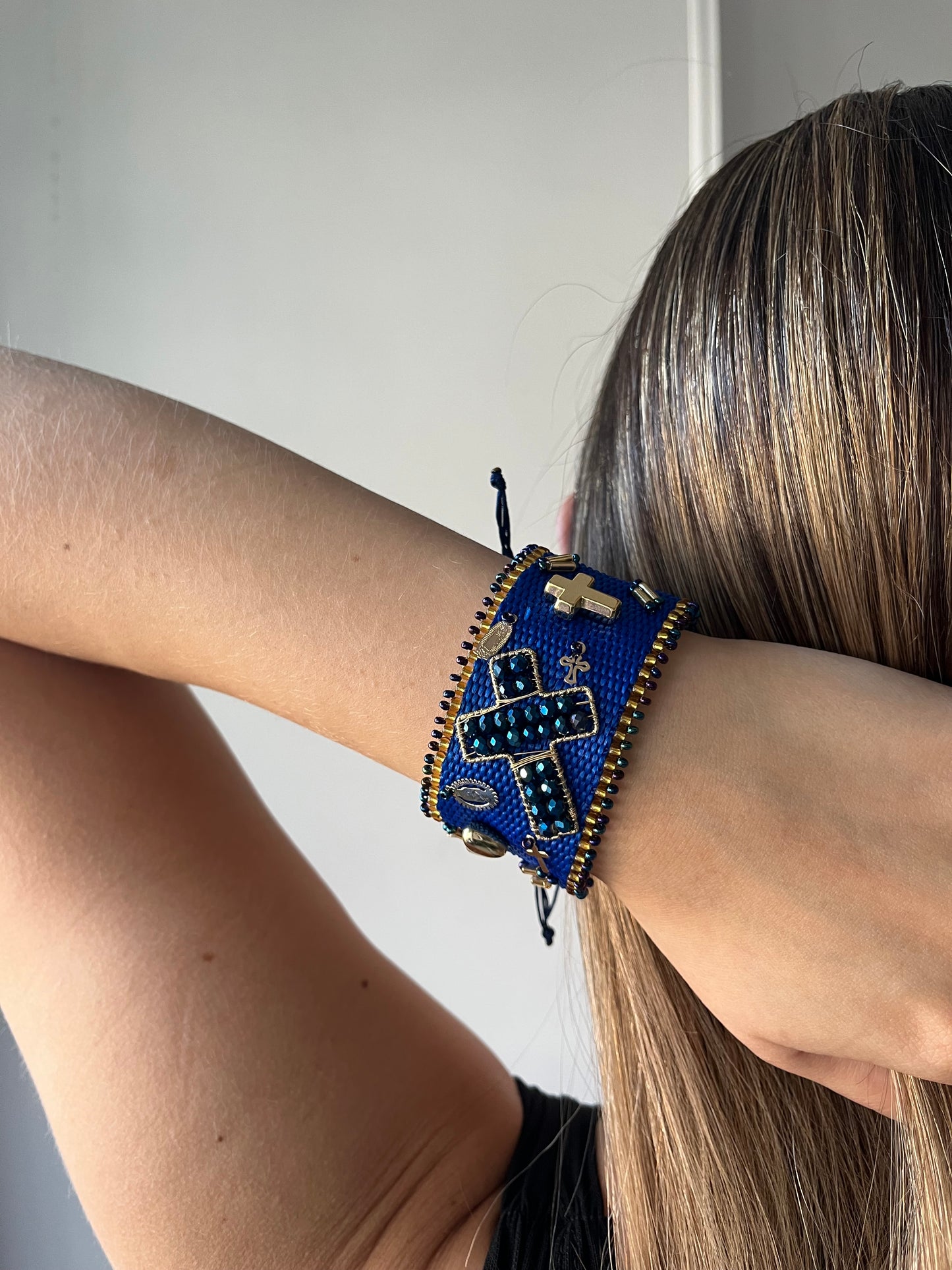 Pulseras de Cruz en crochet & cristal