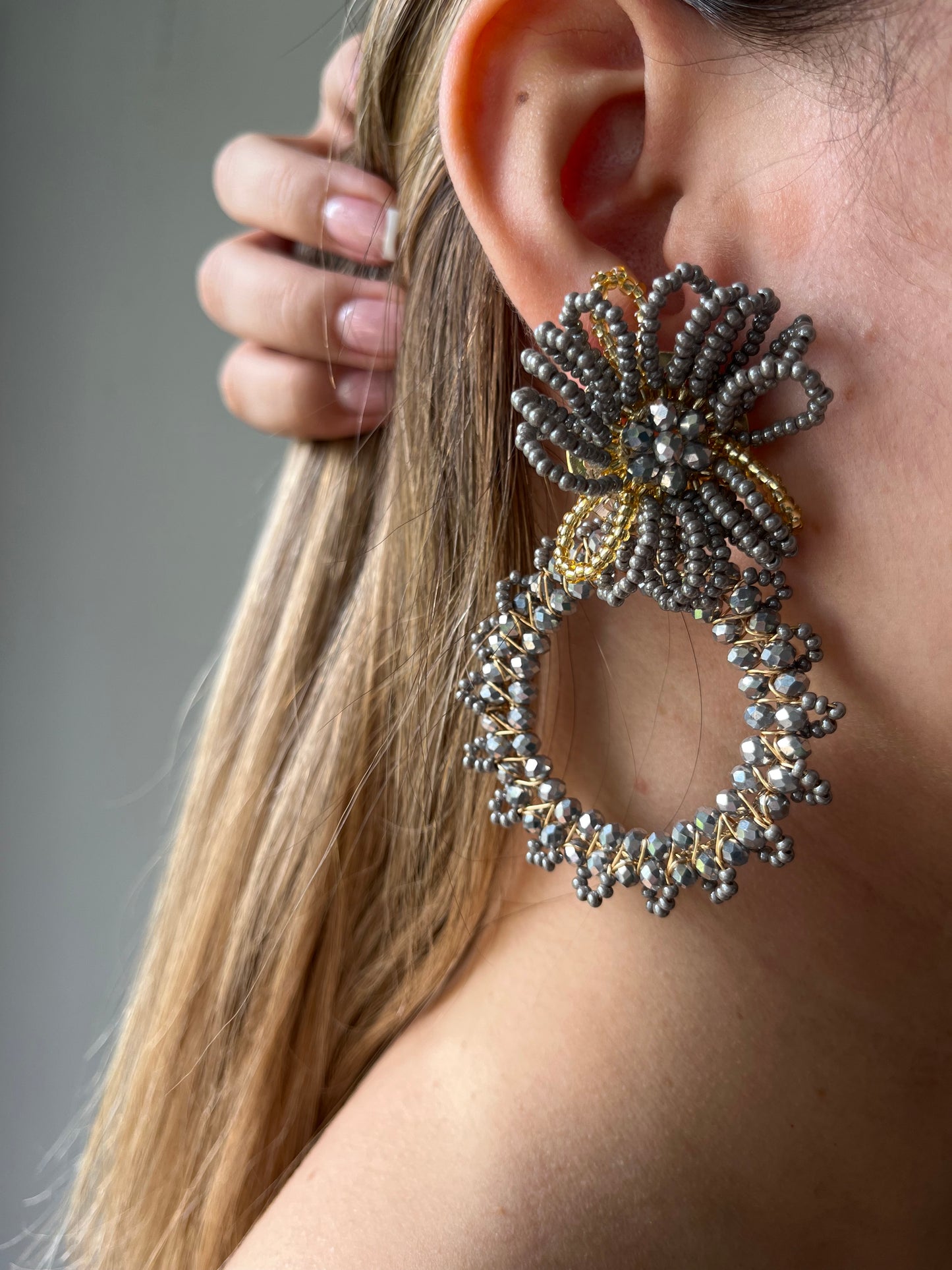 Aretes con Mostacilla