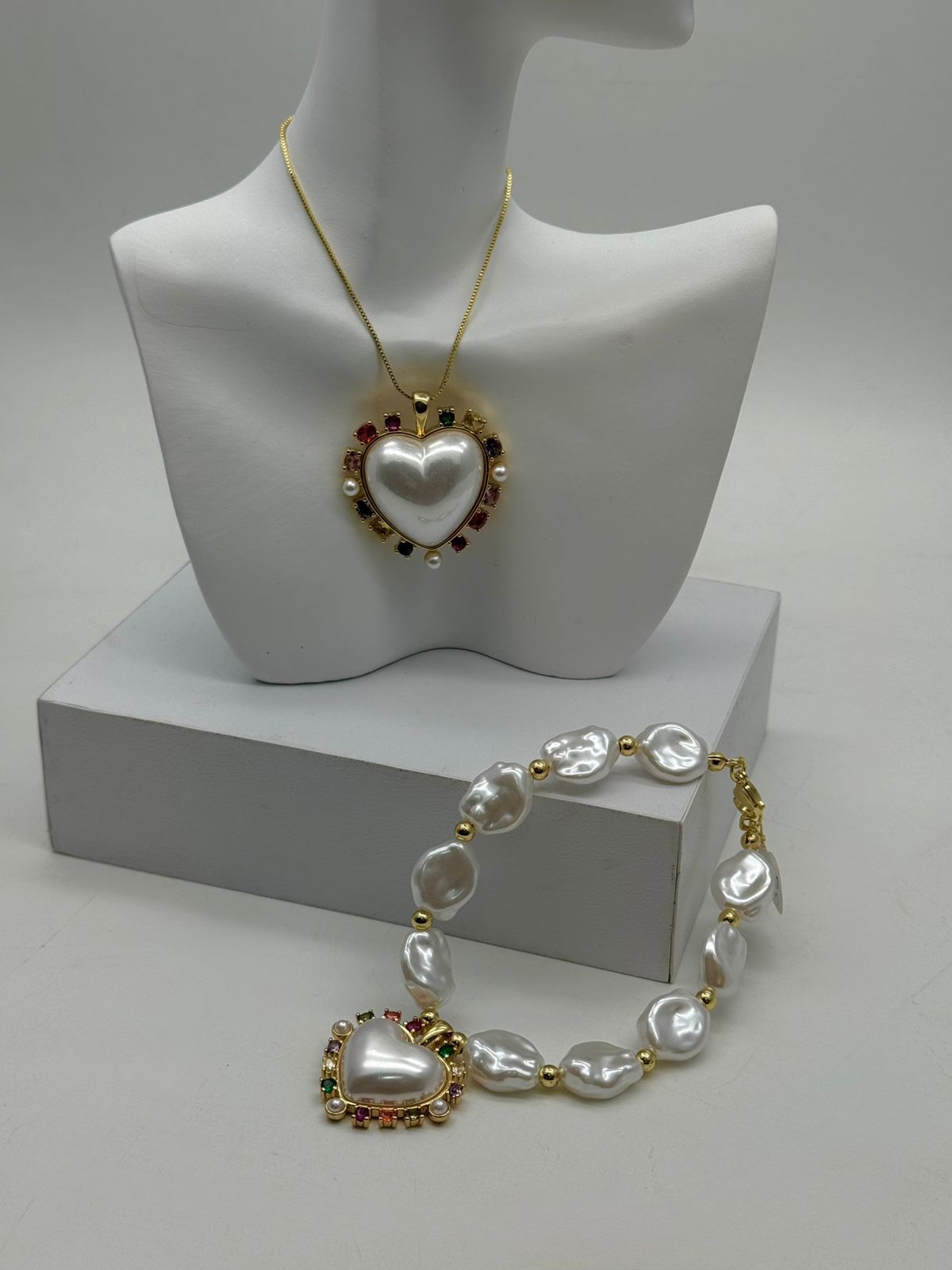 Set Dije de corazon y Pulsera con Perla Rodinado