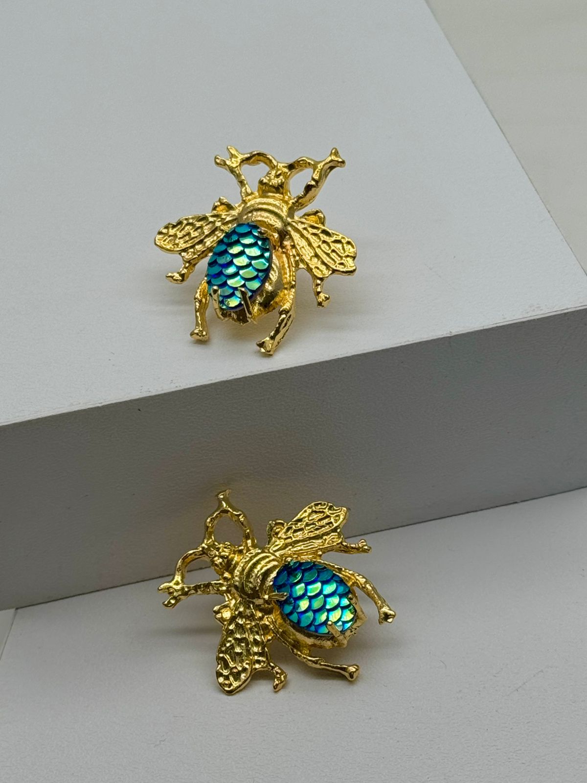 Arete Abejas en Bronce