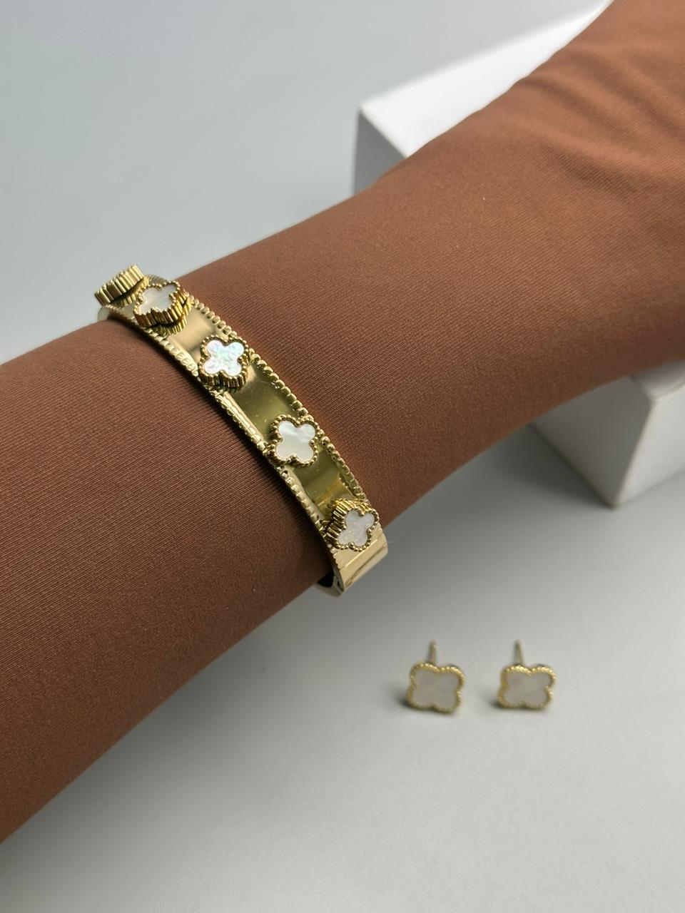 Set de Brazalete y topo