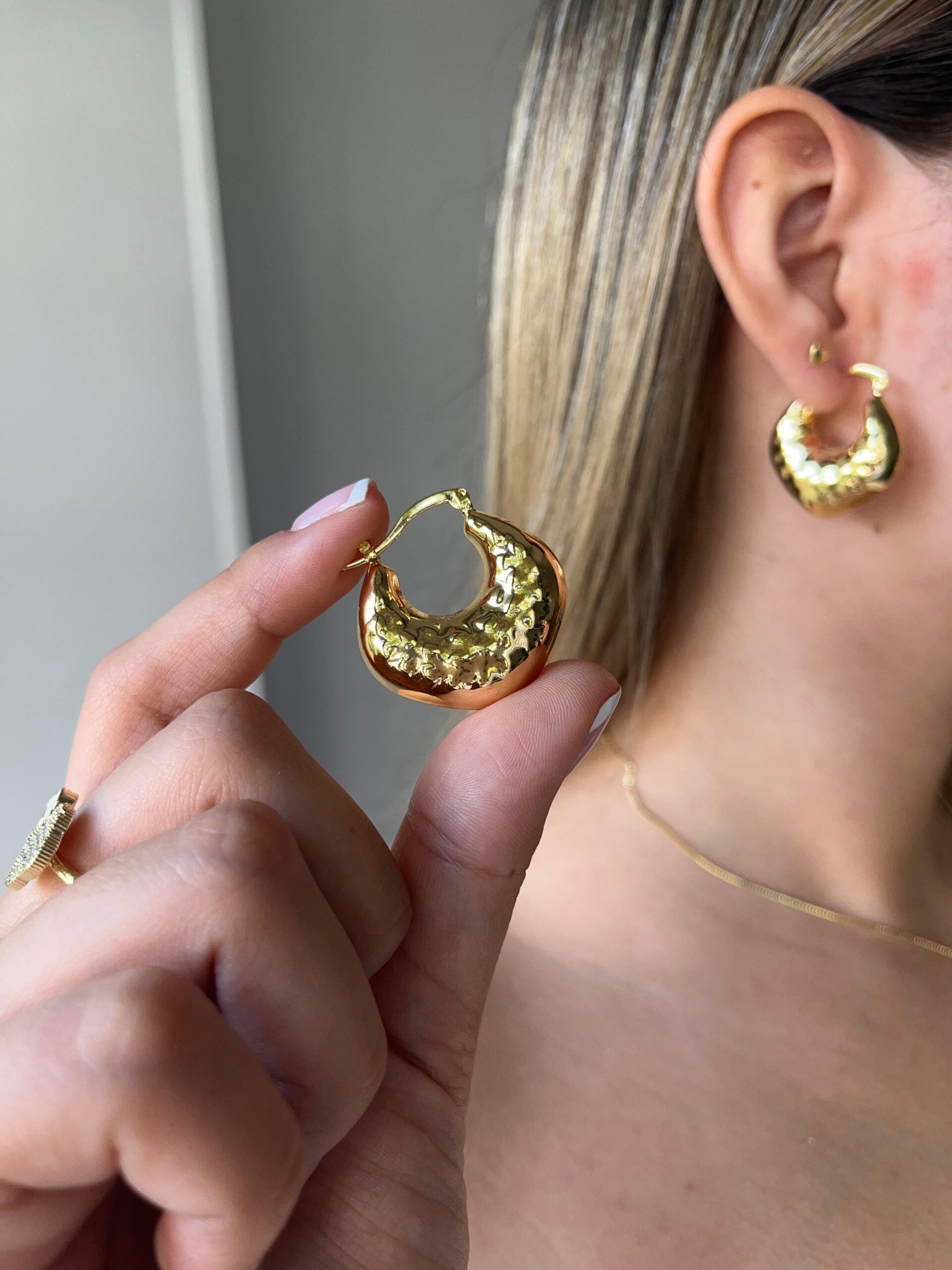 43271746-c155-42b7-9803-66d8faec6849