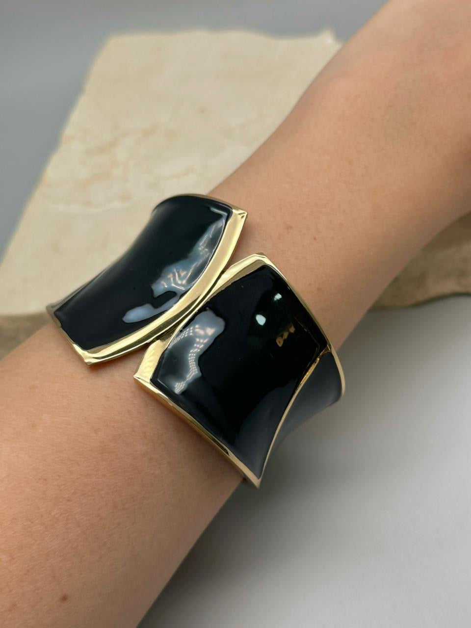 Brazalete  esmaltado