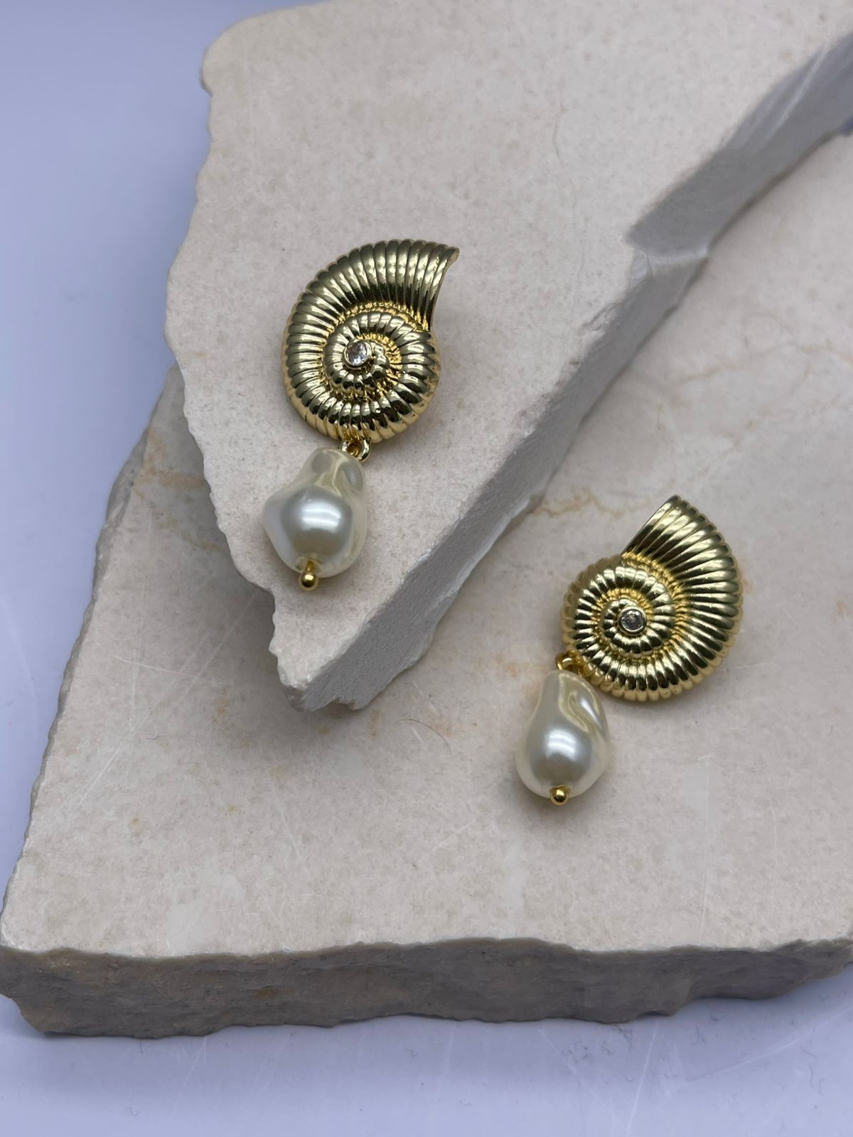 Arete de Concha con perla