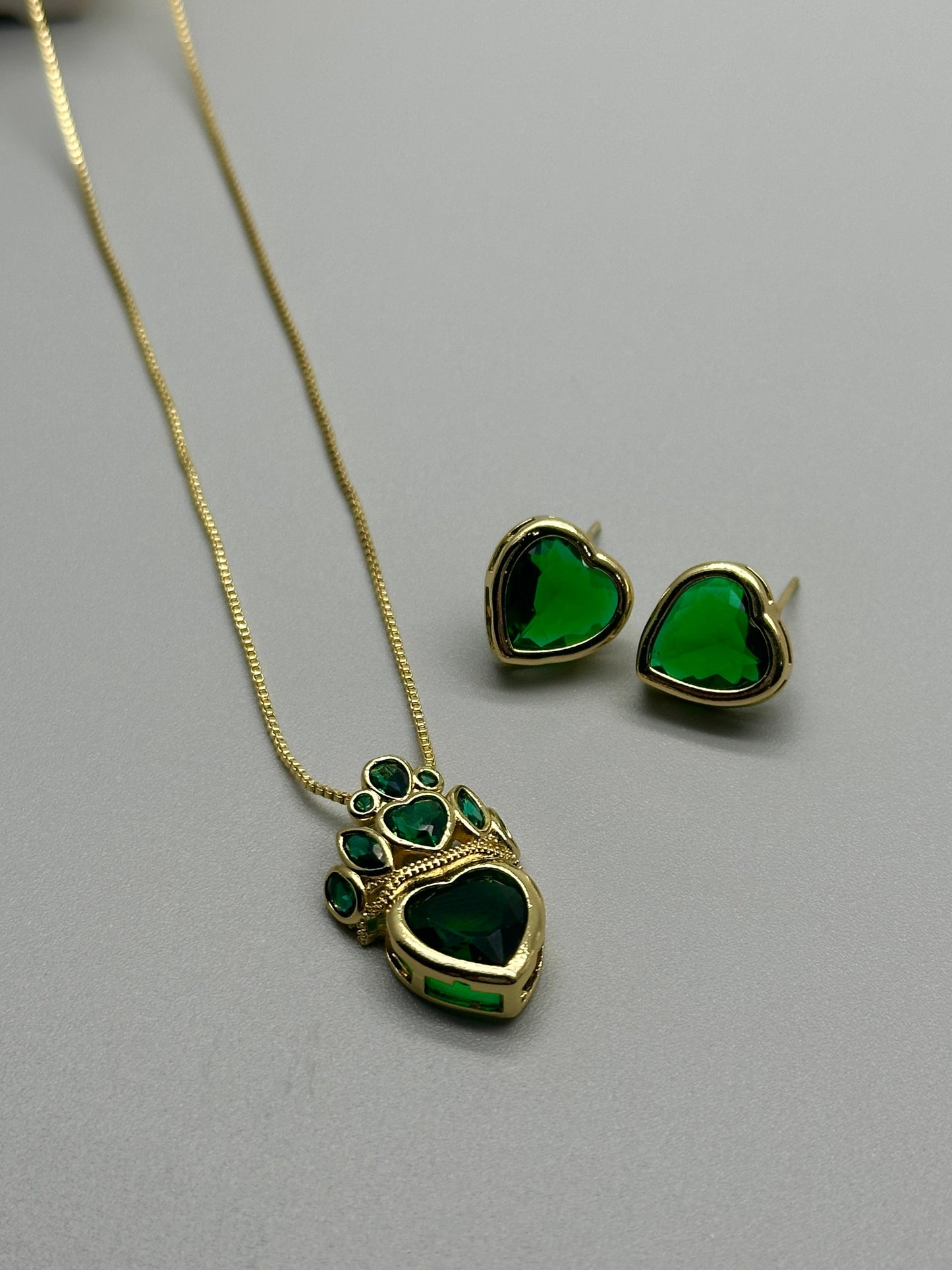 Set de Cadena dije verde