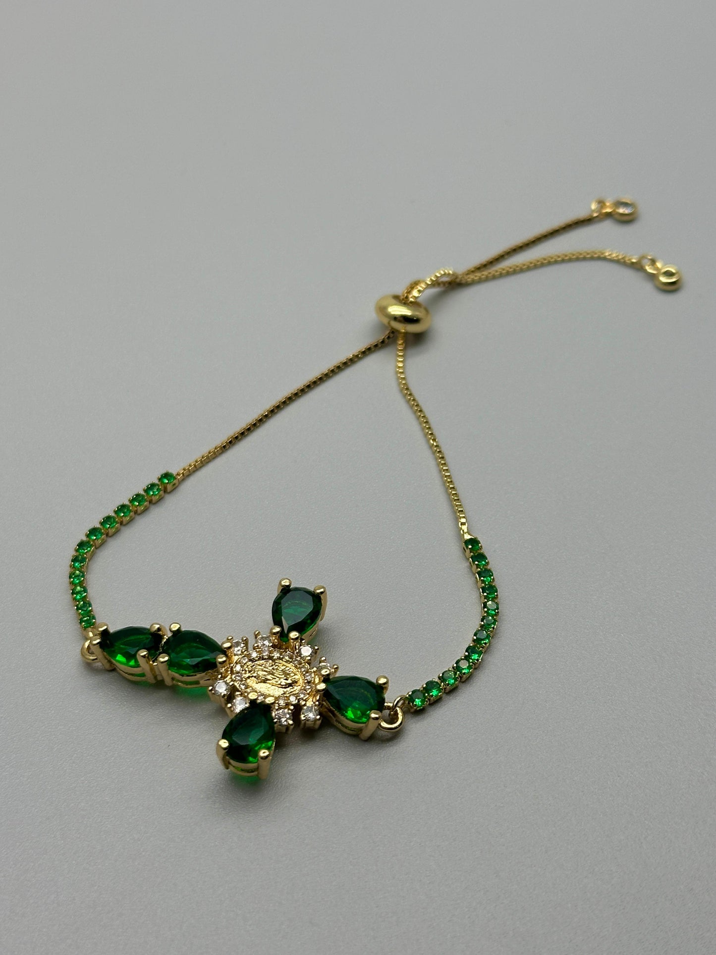 Pulsera de cruz verde
