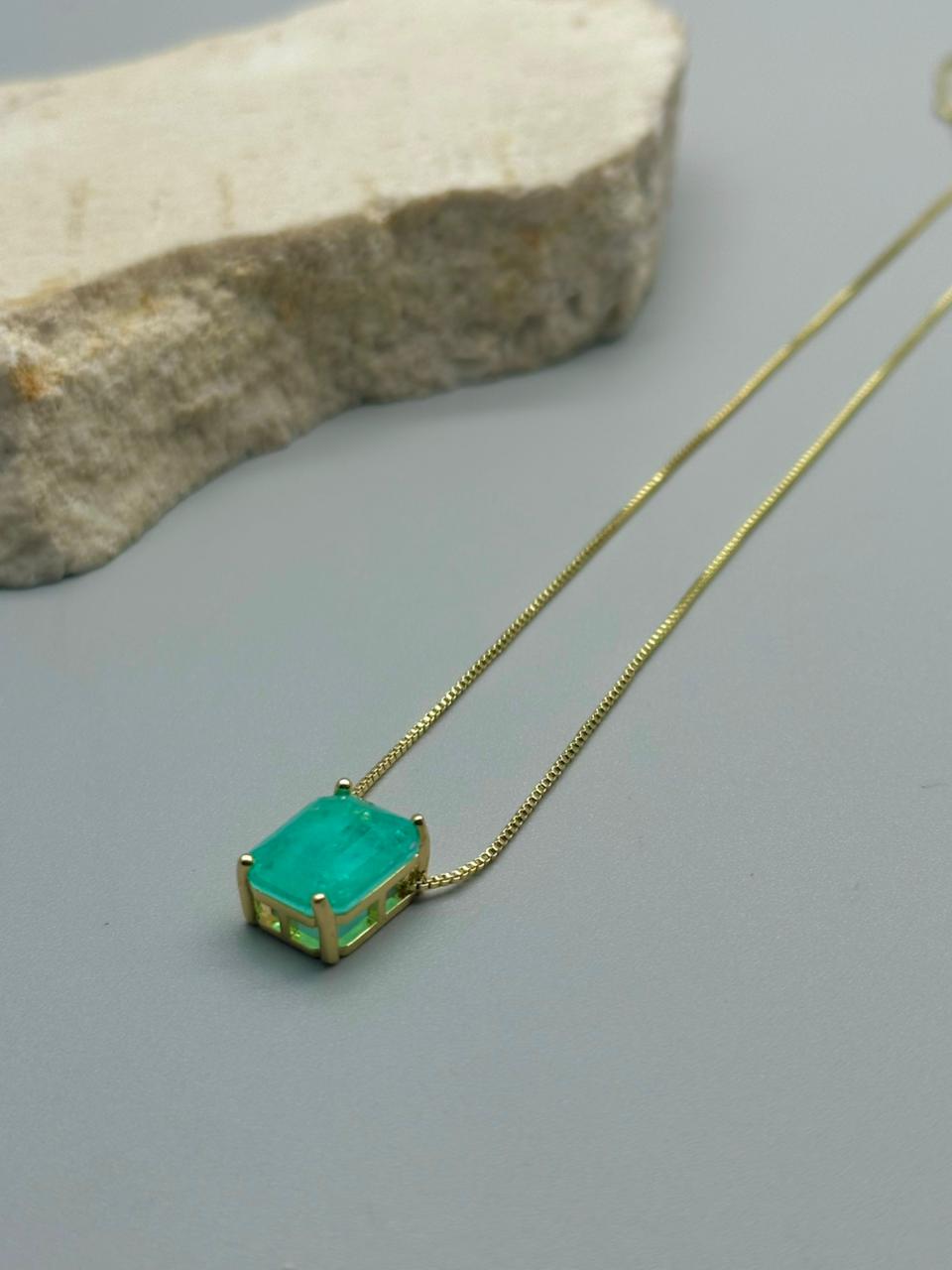 Cadena con dije Esmeralda Cuadrado 12mm