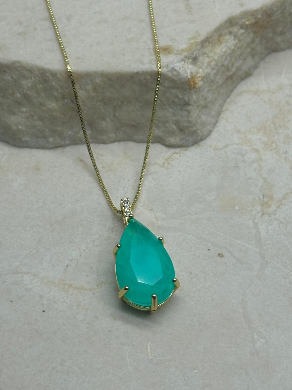 Cadena con dije Esmeralda Maxi Gota