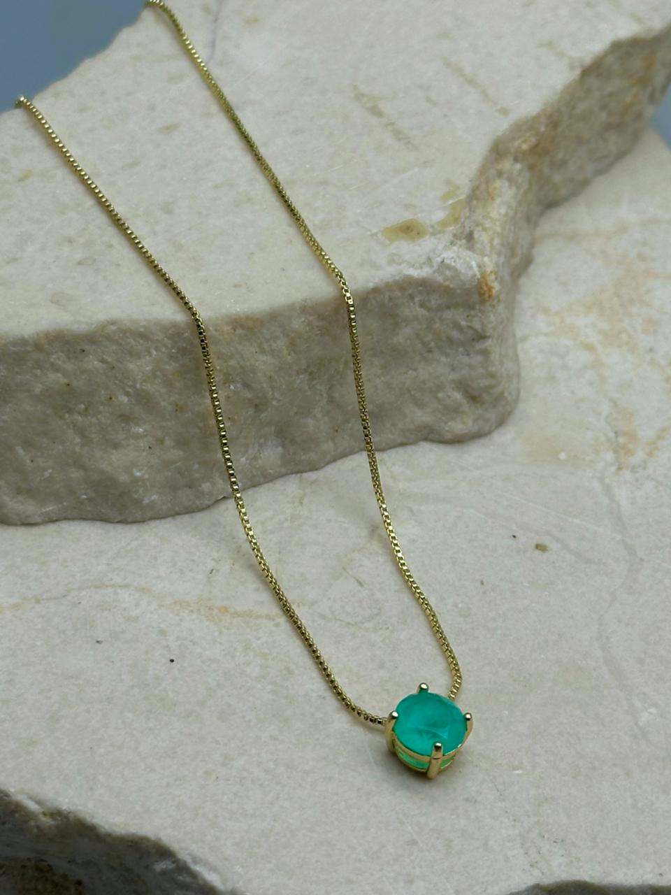 Cadena con dije Esmeralda Redondo Mini 8mm