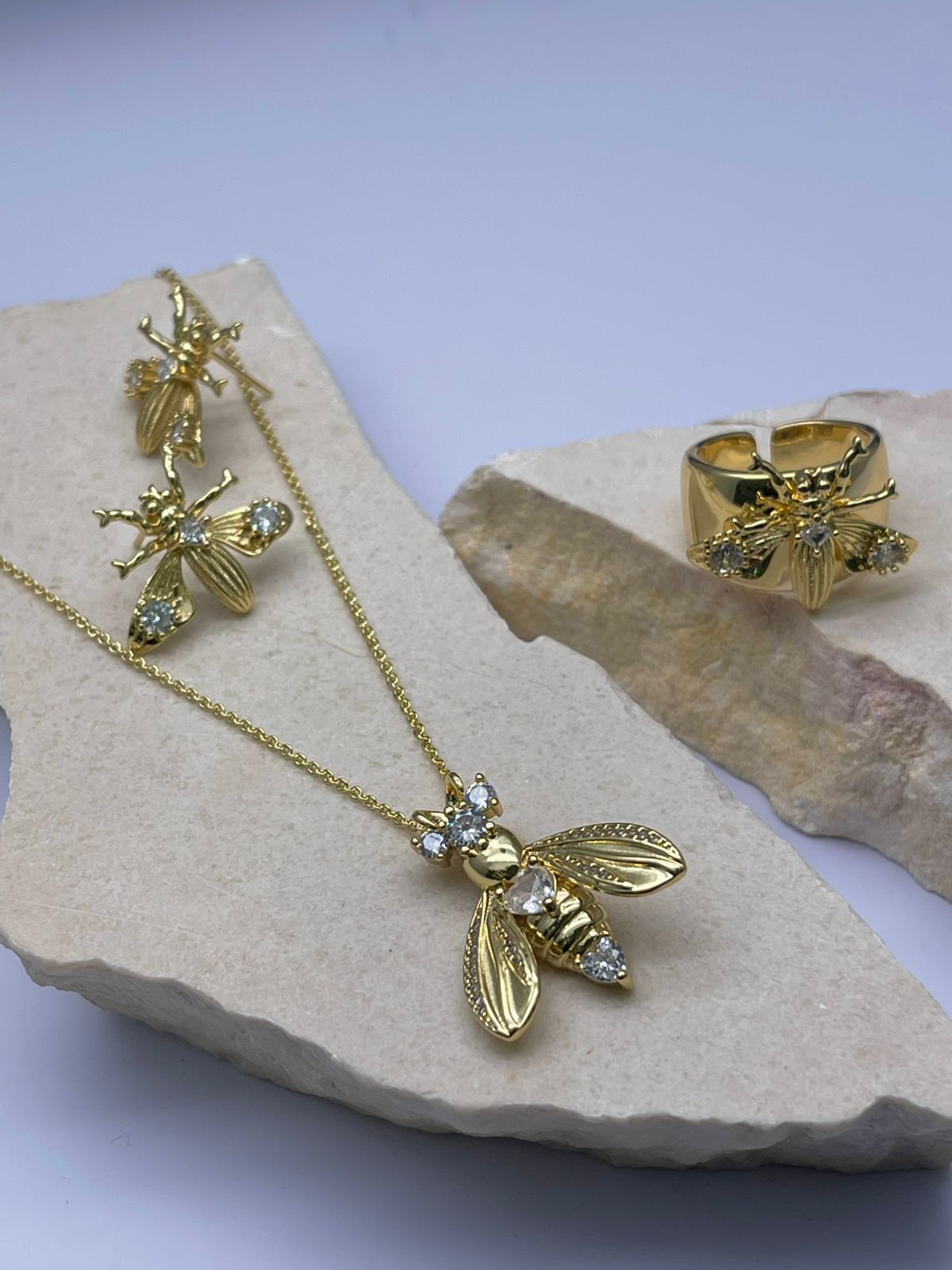 Abeja Covergold Rodinado