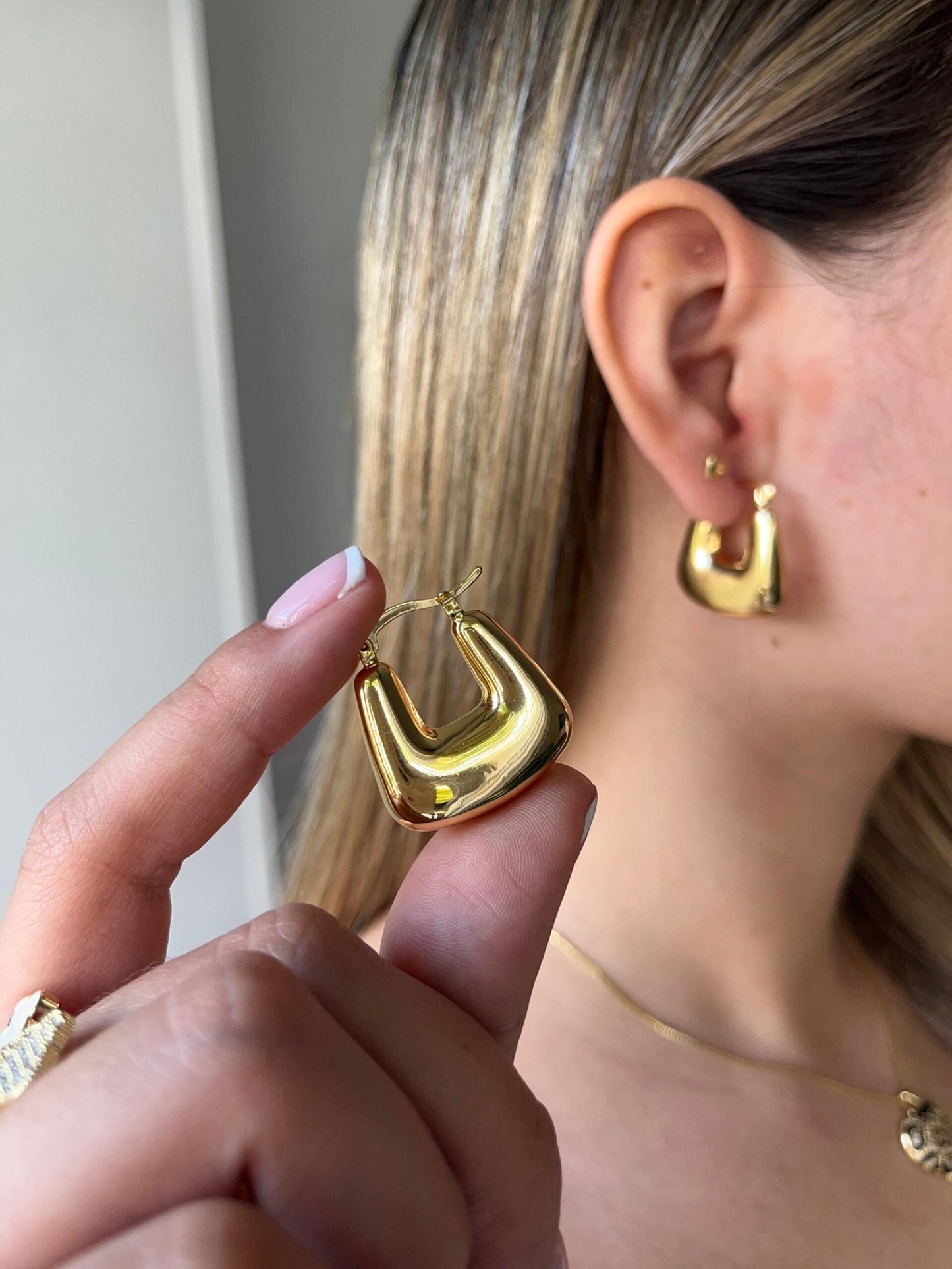 a31bd13e-96d0-4f24-85e2-589f3f81830a