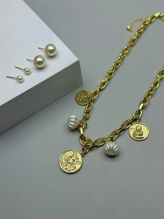 Cadena  varios dijes