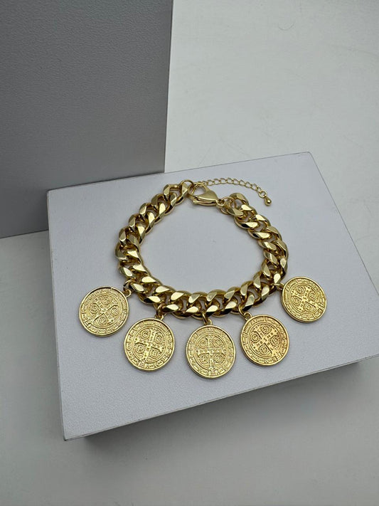 Pulsera de san Benito